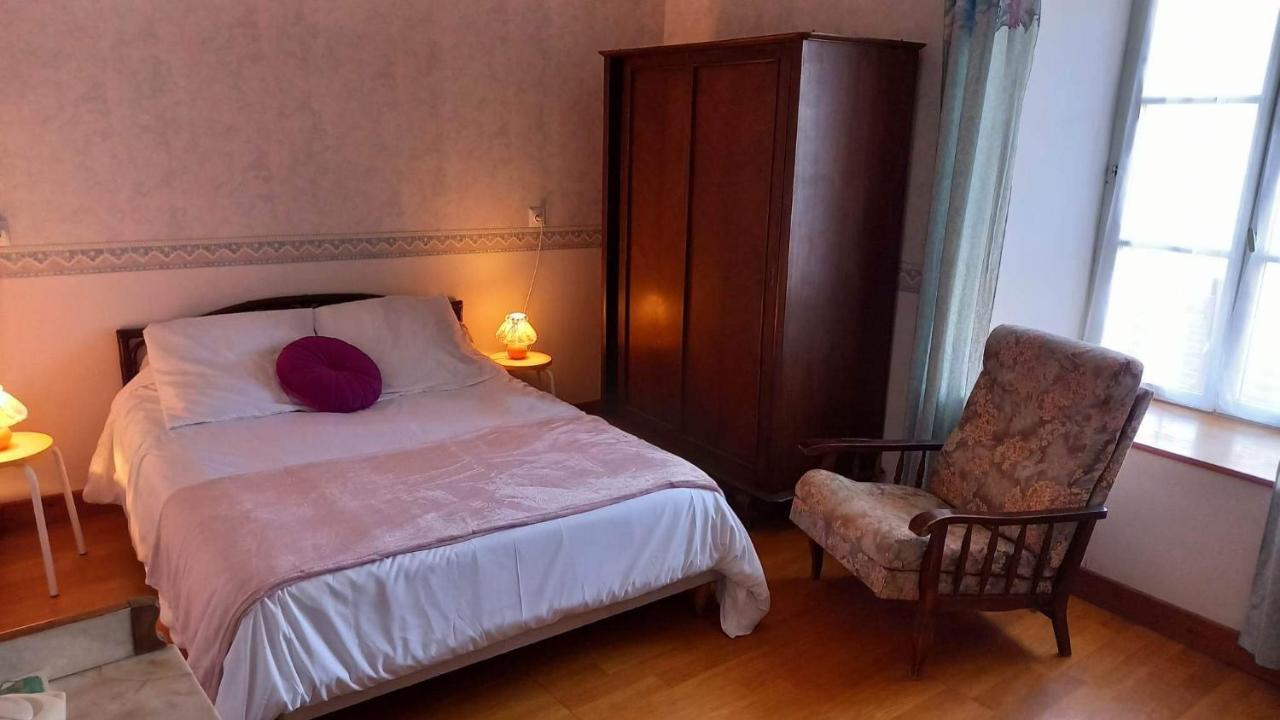 Le Clos Du Merry Joux-la-Ville Eksteriør billede